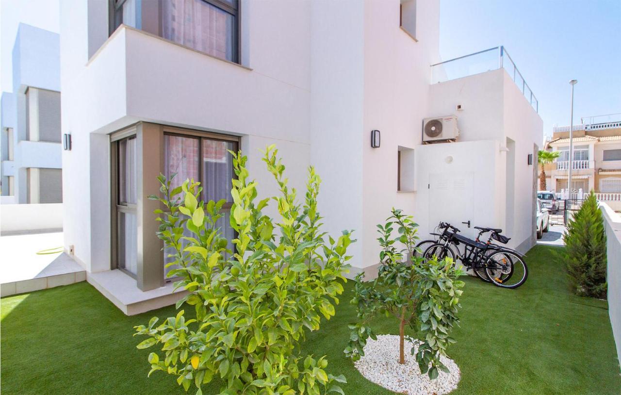 Gorgeous Home In Los Alcazares With Wifi Экстерьер фото