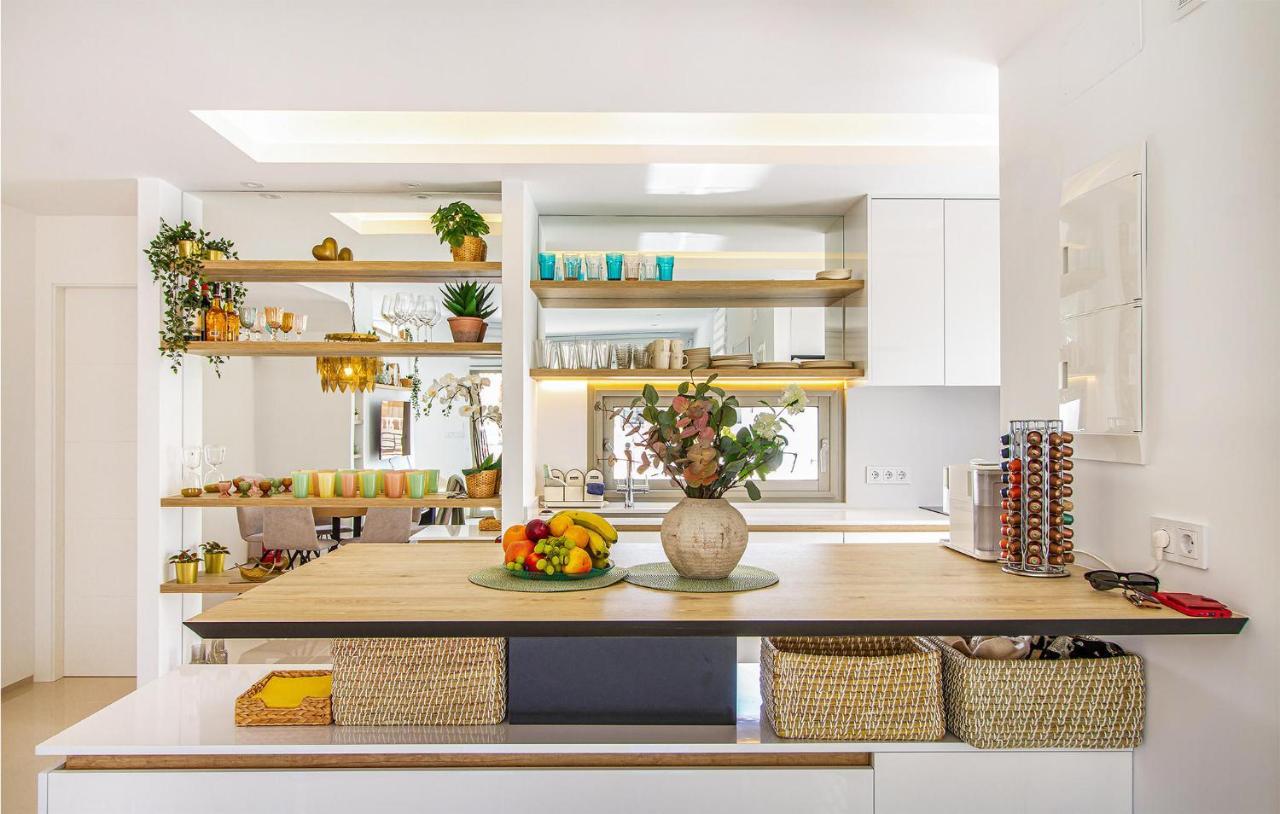 Gorgeous Home In Los Alcazares With Wifi Экстерьер фото